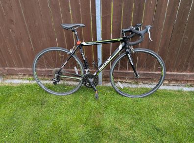 Lightweight Motion Typhoon Road Bike 700c
