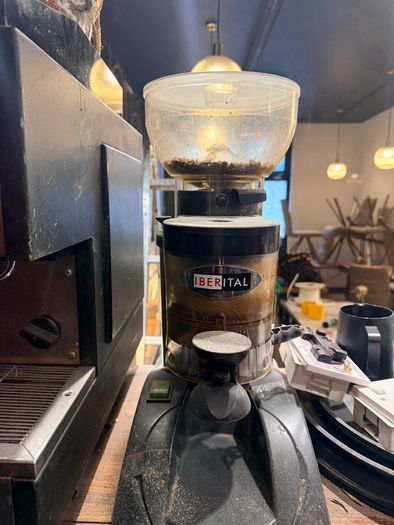 Espresso Machine Gaggia XD 2 Groups + Iberital Grinder