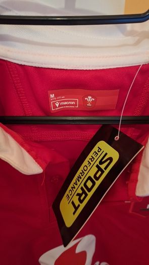 Wales Rugby Jersey NEW