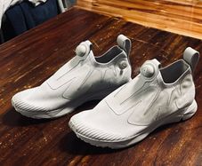 Reebok Pump. Unique White Knit SlipOn