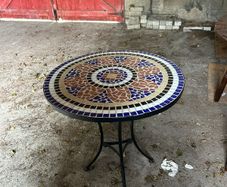 Mosaic bistro table - round garden table
