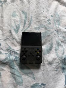 R36S Handheld Game Console