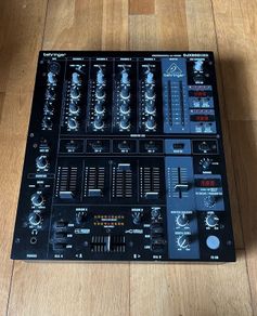 Behringer DJX900USB 5-Channel DJ Mixer