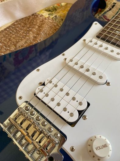 electric guitar