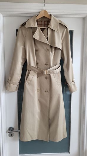 Vintage 1970's Dannimac trench coat Sz Fit 12 UK - See similar BURBERRY trench for 850 euro on Pre-Loved website