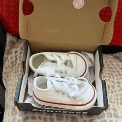 Boys /Girls converse trainers uk 2