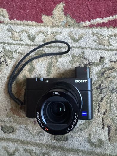 Sony RX100M3 camera