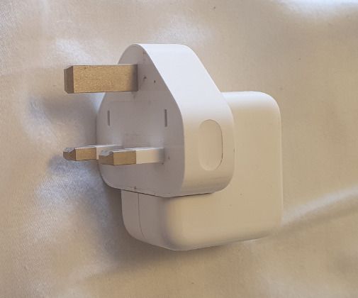 Genuine Apple 12W USB Power Adapter Plug