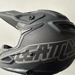 leatt dbx 6.5 carbon v23 full face dh helmet