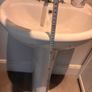 Bathroom sink, tap & pedestal Image 5