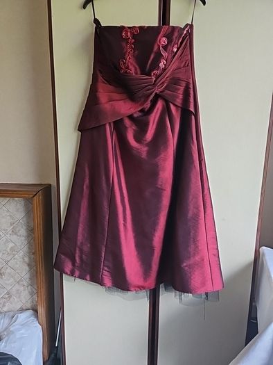 DEB/ Evening Dress...3/4 lenght ... size 14....like new