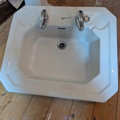 Free Bathroom Sink and Pedestal
