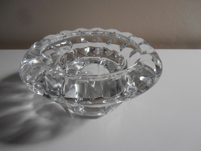 Glass/crystal candle holder