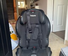 Infababy isofix car seat 9-18kg