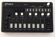 Roland J-6 Chord Synthesizer