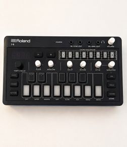 Roland J-6 Chord Synthesizer