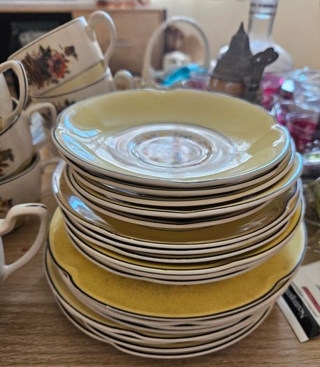 Johnson Bros Pareek China Tea Set