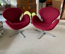 Swan Chair