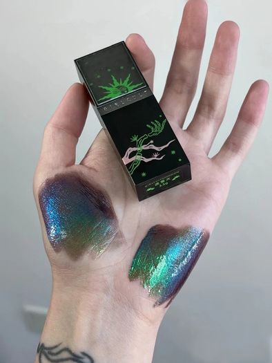C-Beauty Girlcult High Shine Chameleon Mirror Lip Glaze in J75 Dancing butterflies in 3.5g
