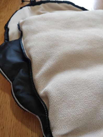 Hippychick Newborn All Seasons Footmuff with 2 Detachable Covers