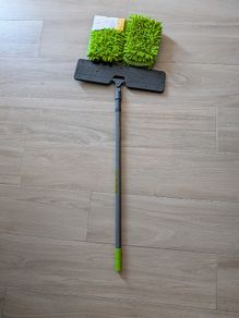 Tesco Flat Mop - Two Clean Mop Heads