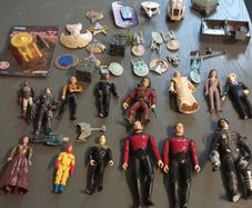 Vintage 90s Star trek action figures