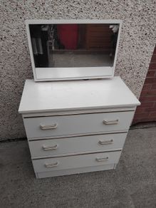 dressing table