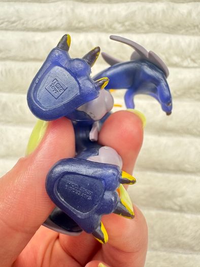 Invizimals Precursor IMC Toys Playstation Mega Action Figure Video Game approx. 7 cm. Used Please see photos