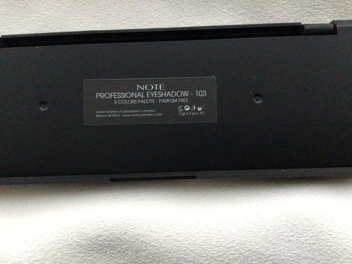 Brand New Note Professional Eyeshadow Long lasting Wet and Dry Formula