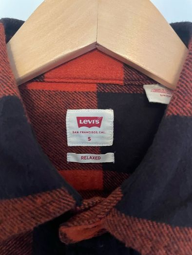 Mens Levis Red and Black Buffalo Check Shirt Long Sleeve. Size Small.