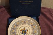 Royal Worcester 1982 Pope John Paul II Dish