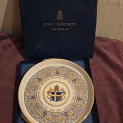 Royal Worcester 1982 Pope John Paul II Dish