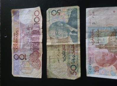 Old Moroccan bank notes from the 80's