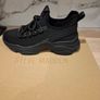 woman sneakers Image 3