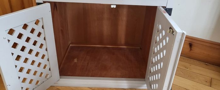 2 Bedside lockers