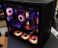 Lianli Air Ryzen 7 9800x3d Rx 9070 Xt Gaming Pc