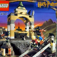 Lego Harry Potter 4714: Gringott's Bank (2002) 100% Complete (NO BOX)