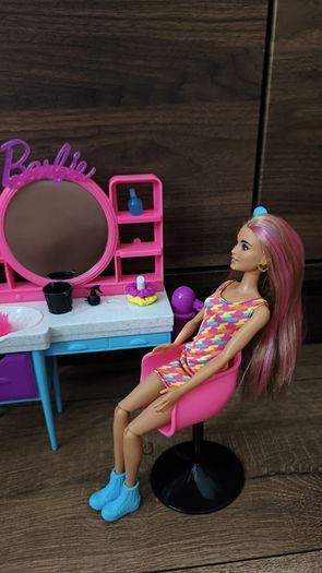 Barbie hairdresser set