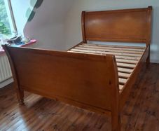 King Size -  Sleigh Bedframe