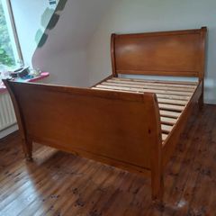 King Size -  Sleigh Bedframe