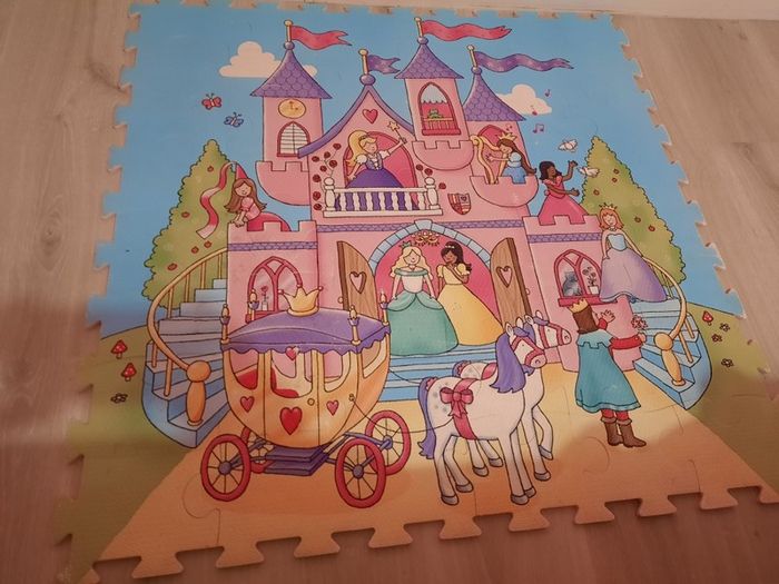 Princess Castle giant floor puzzle