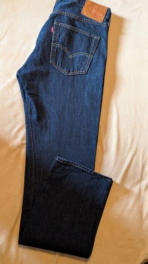 levi's