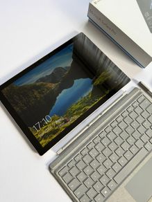 Microsoft Surface Pro 5 i5 8GB 256GB Bundle + Keyboard Pen Mouse
