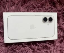 Iphone 16 white (in box)