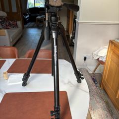 Camera tripod