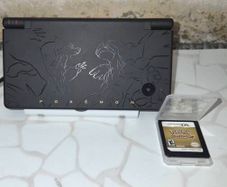 Nintendo DSi Pokemon Reshiram & Zekrom Black Special Edition Console VGC Fast