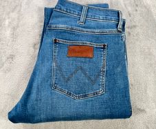 Wrangler Greensboro Regular Straight Jeans - W35 L30 - Blue