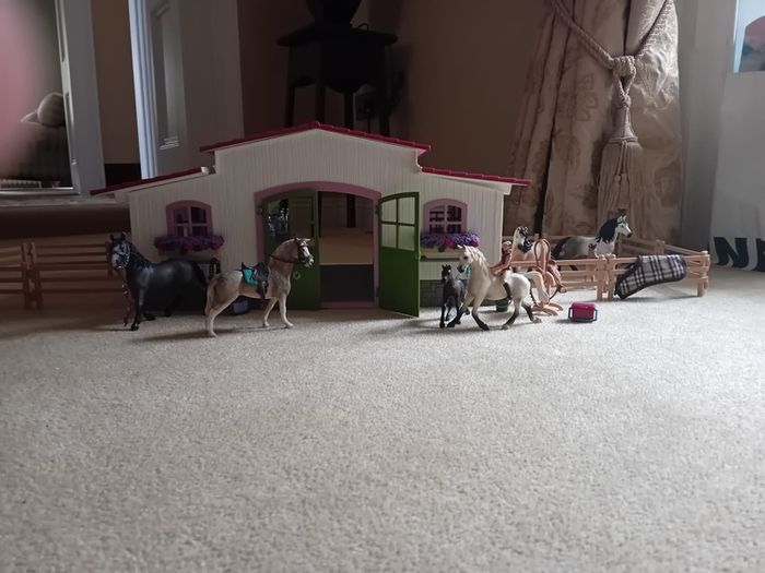 Schleich Horse Club Stables & Sheds