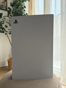 PlayStation 5 (PS5 disk)