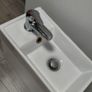 Bathroom sink Image 3